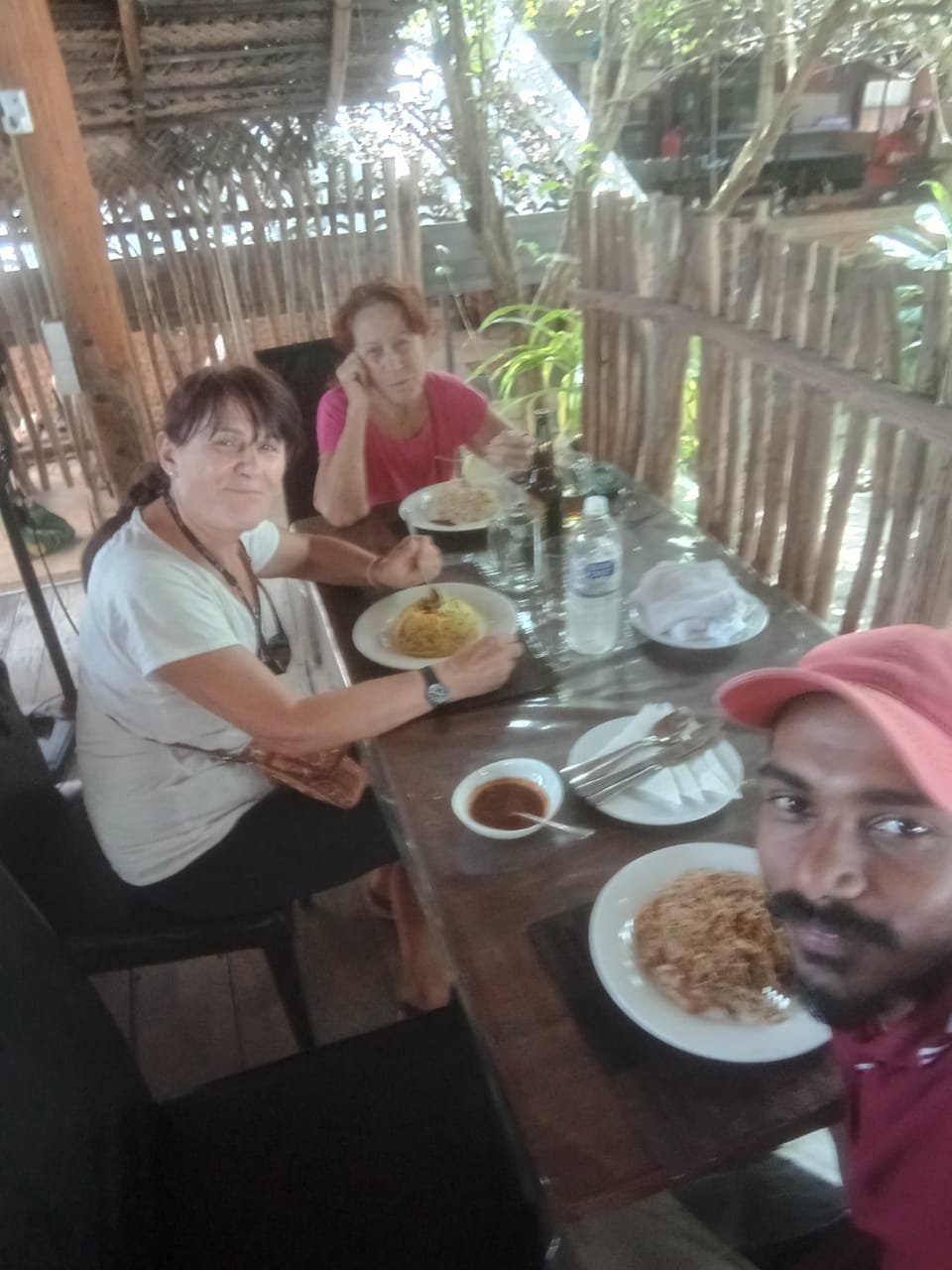 Traditional Sri Lankan food and local cuisine